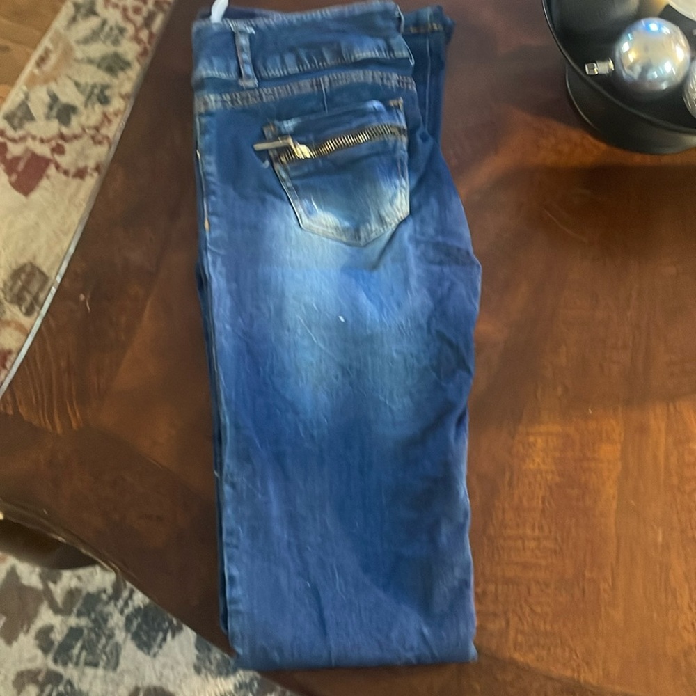 Blue skinny jeans